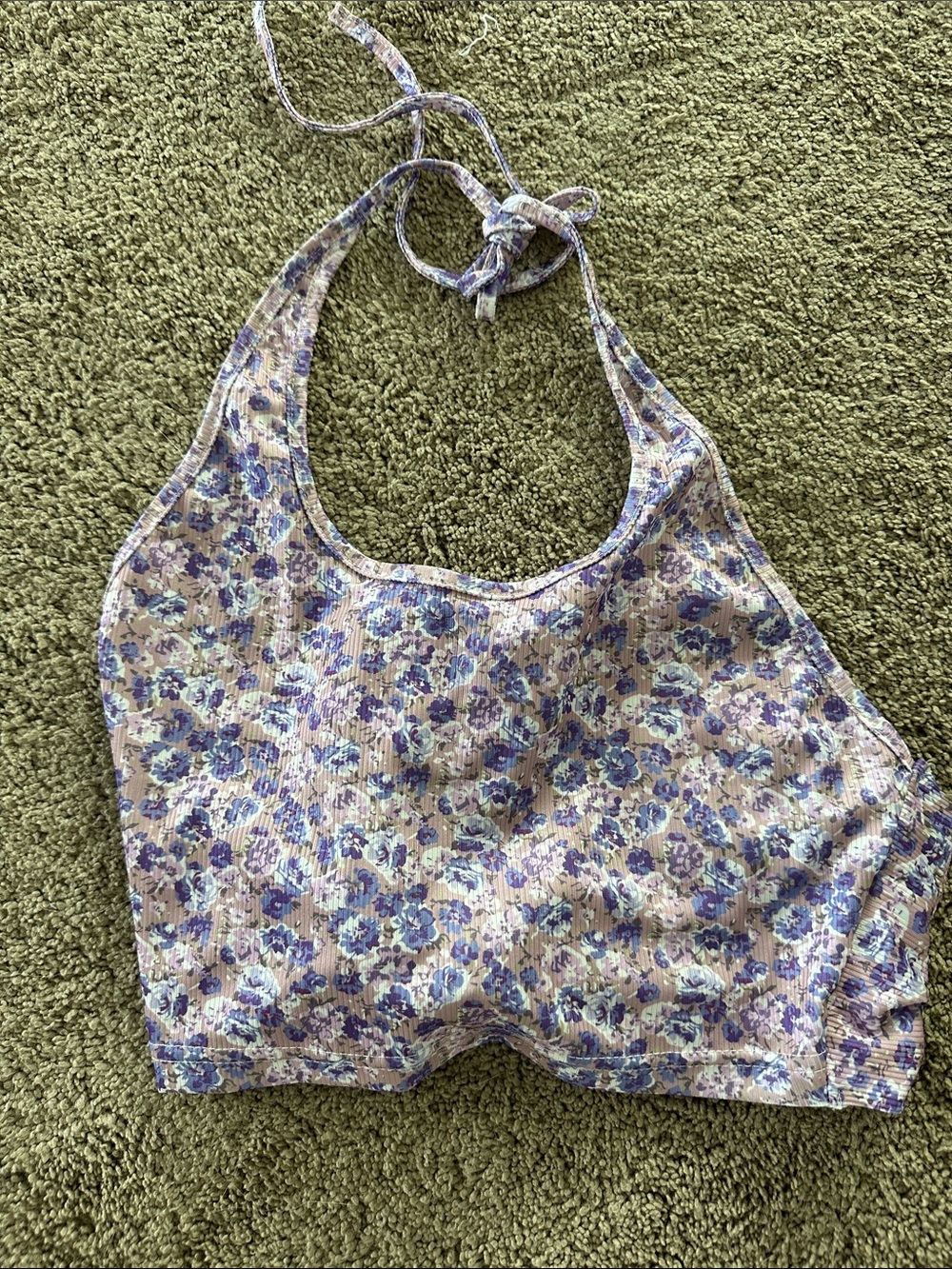 SHEIN Lavender Floral Ribbed Halter Crop Top